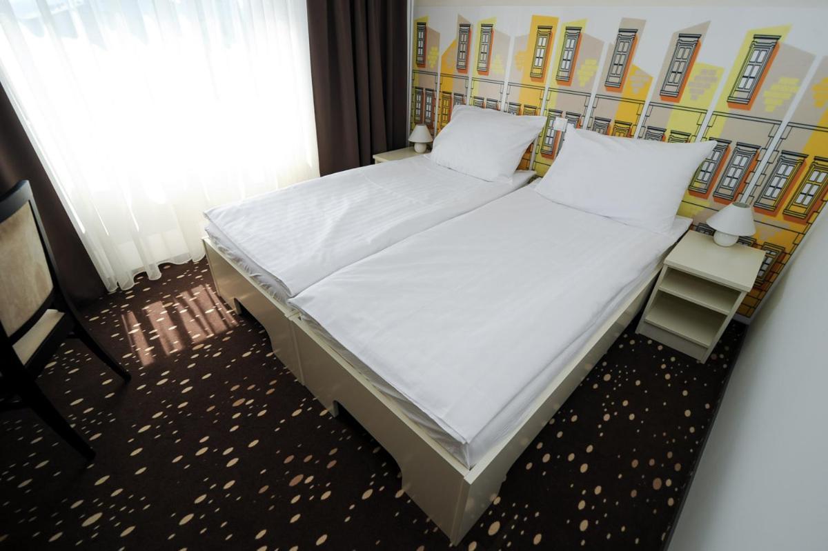 City Hotel Krško Екстериор снимка